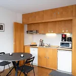 Bright And Quiet Studio, Place D Italie, Paris