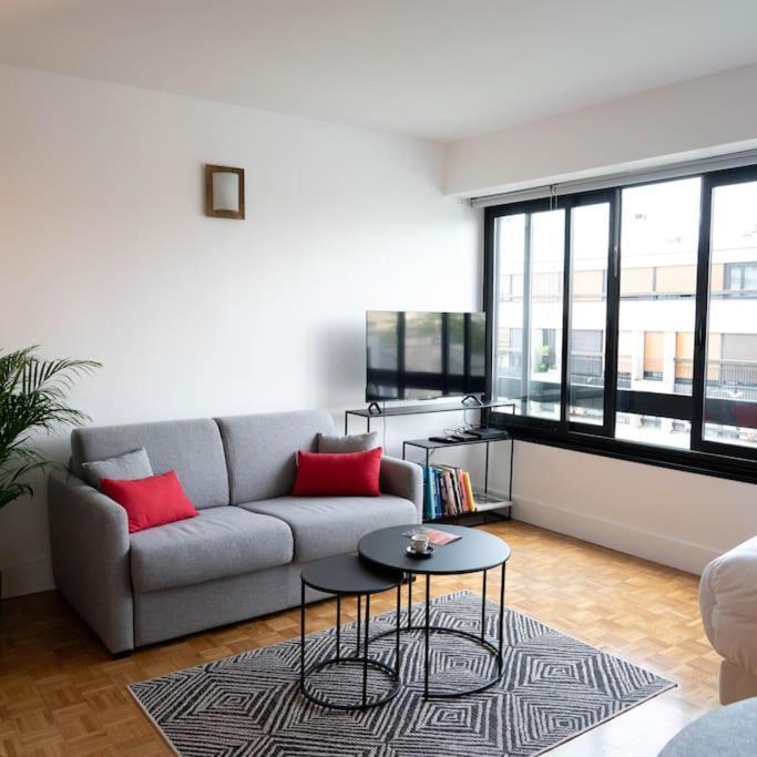 Apartment Bright And Quiet Studio, Place D Italie,